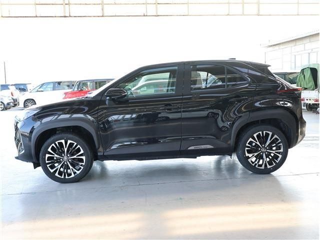 TOYOTA YARIS CROSS HYBRID 2025 Image 31