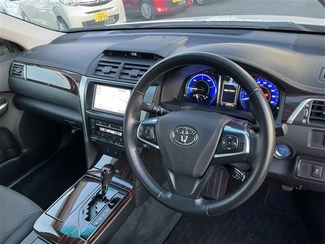 TOYOTA CAMRY HYBRID 2014 Image 31