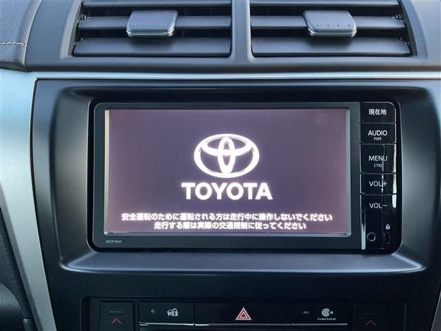 TOYOTA CAMRY HYBRID 2014 Image 31