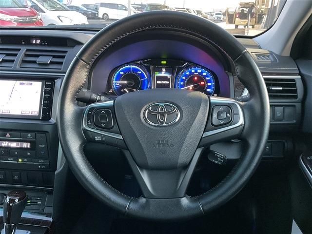 TOYOTA CAMRY HYBRID 2014 Image 31