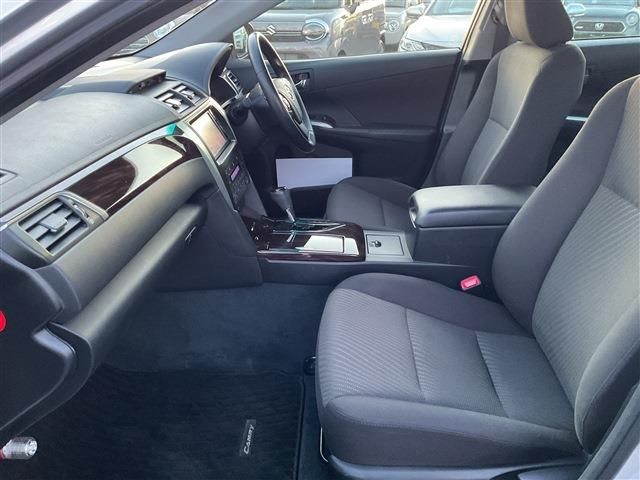 TOYOTA CAMRY HYBRID 2014 Image 31