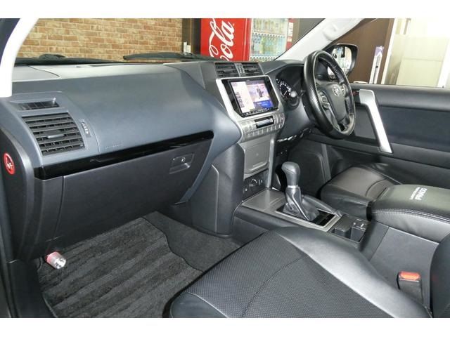 TOYOTA LANDCRUISER PRADO 2018 Image 31