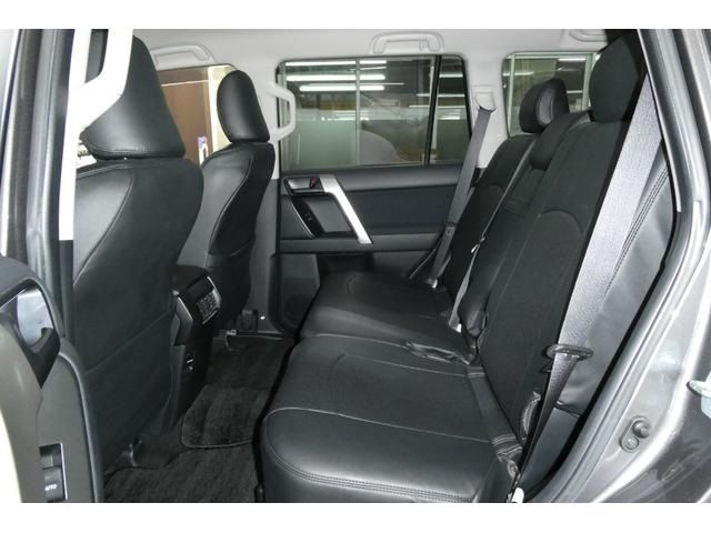 TOYOTA LANDCRUISER PRADO 2018 Image 31