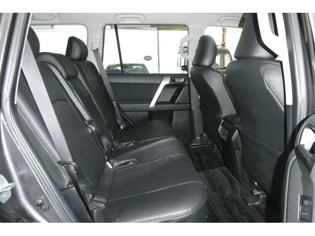 TOYOTA LANDCRUISER PRADO 2018 Image 31