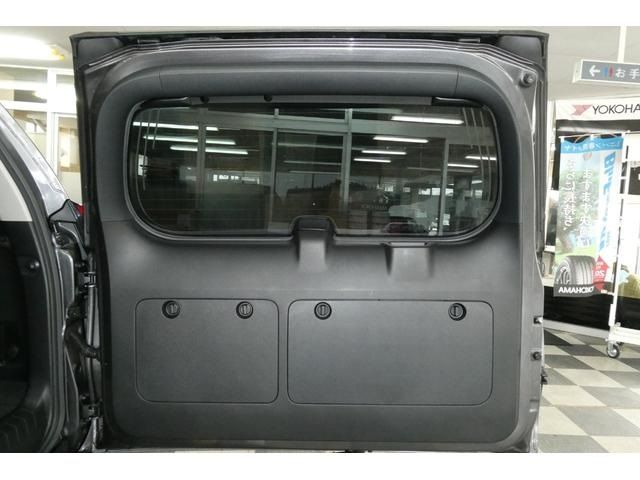 TOYOTA LANDCRUISER PRADO 2018 Image 31