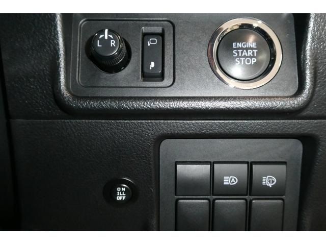 TOYOTA LANDCRUISER PRADO 2018 Image 31