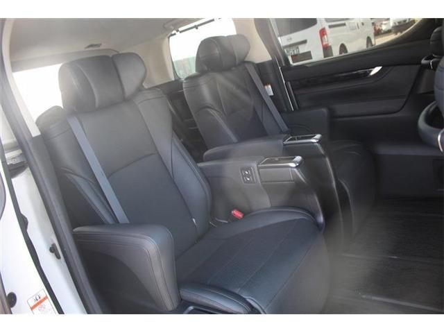 TOYOTA ALPHARD 2019 Image 31