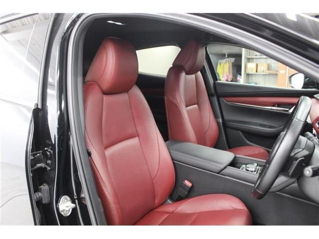 MAZDA 3 FASTBACK 2024 Image 31