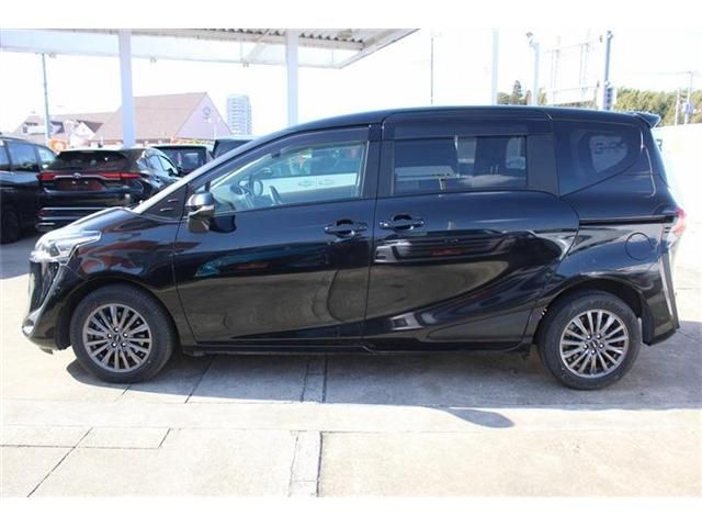 TOYOTA SIENTA HYBRID 2022 Image 31