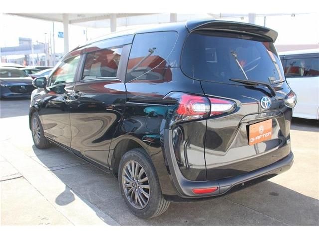 TOYOTA SIENTA HYBRID 2022 Image 31