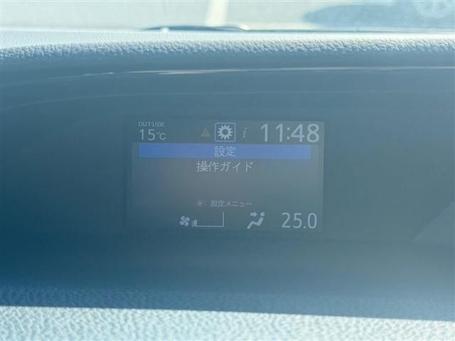 TOYOTA ESQUIRE HYBRID 2018 Image 31