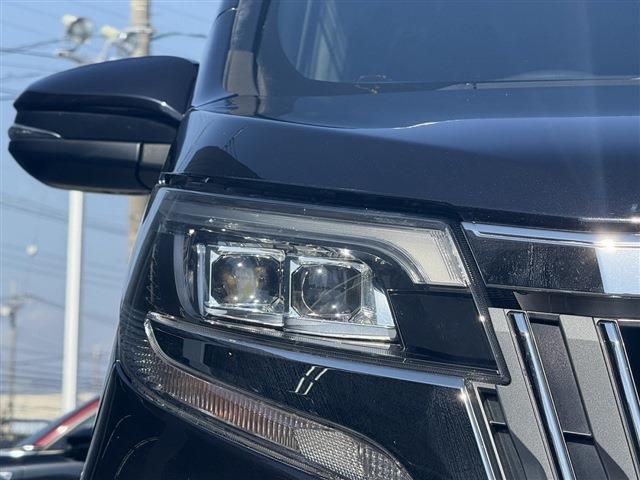 TOYOTA ESQUIRE HYBRID 2018 Image 31