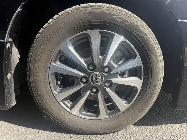 TOYOTA ESQUIRE HYBRID 2018 Image 31