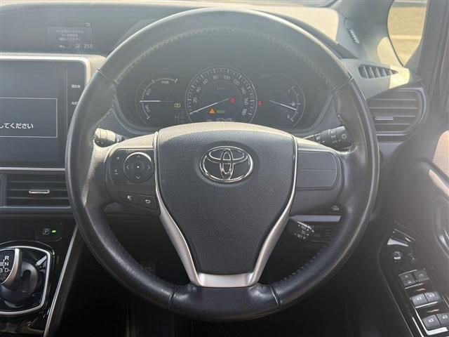 TOYOTA ESQUIRE HYBRID 2018 Image 31