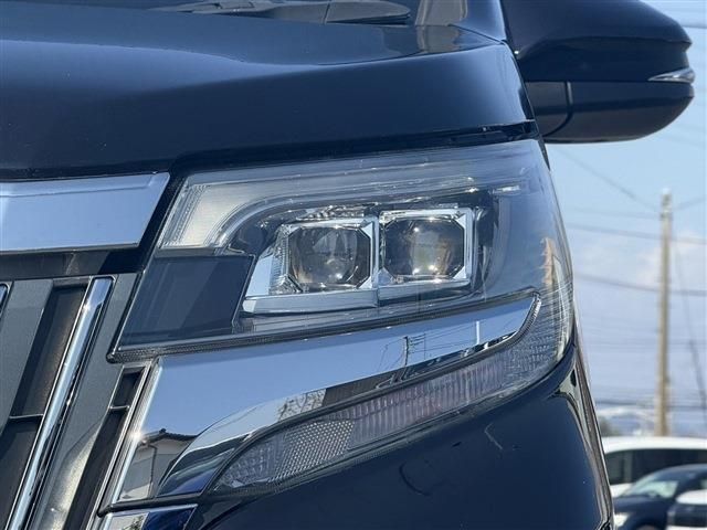 TOYOTA ESQUIRE HYBRID 2018 Image 31