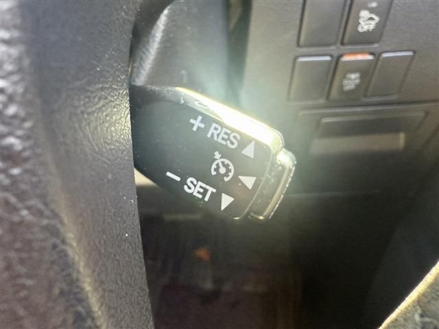 TOYOTA ALPHARD HYBRID 4WD 2015 Image 31