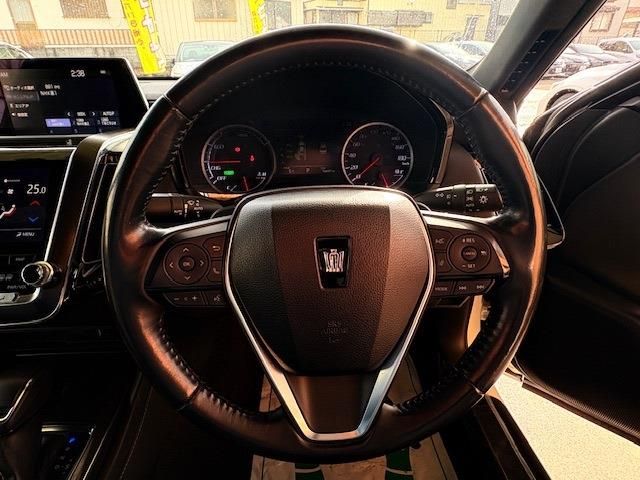 TOYOTA CROWN SEDAN HYBRID 2019 Image 31