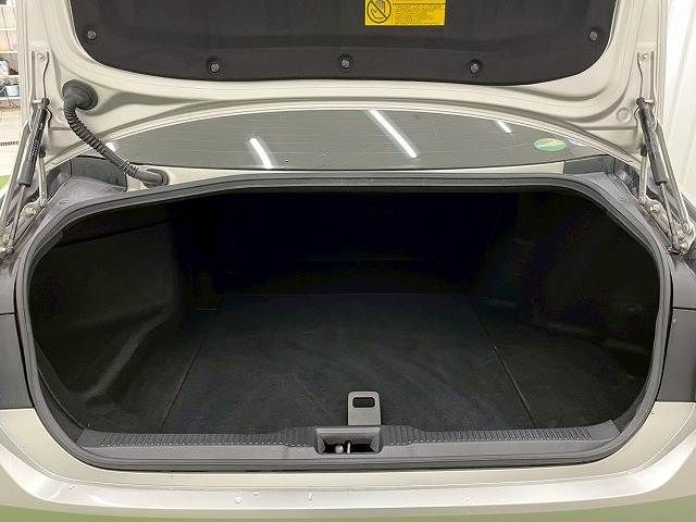 TOYOTA CROWN SEDAN HYBRID 2018 Image 31