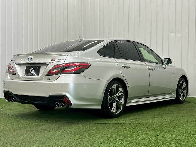 TOYOTA CROWN SEDAN HYBRID 2018 Image 31