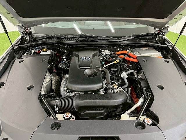 TOYOTA CROWN SEDAN HYBRID 2018 Image 31