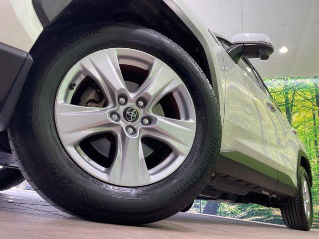 TOYOTA RAV4 HYBRID 2WD 2019 Image 31