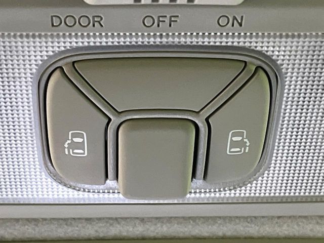 TOYOTA ESTIMA  4WD 2013 Image 31