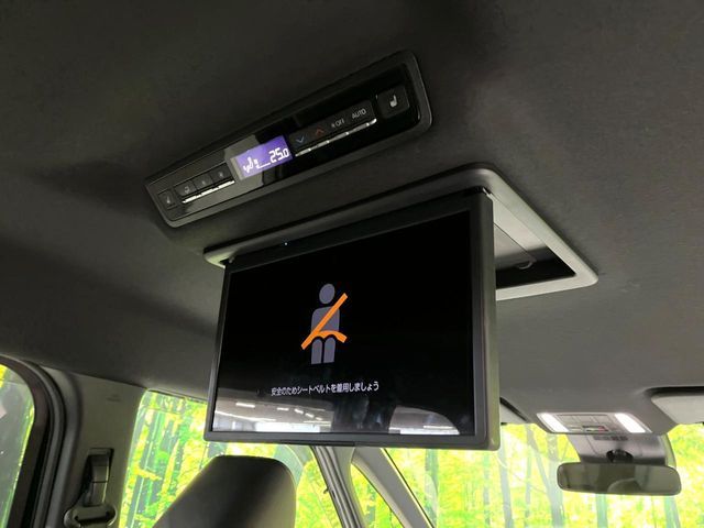 TOYOTA VOXY HYBRID 2023 Image 31