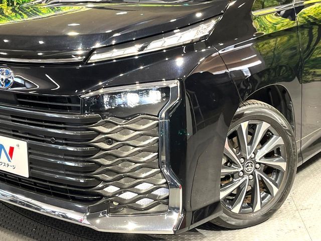 TOYOTA VOXY HYBRID 2023 Image 31