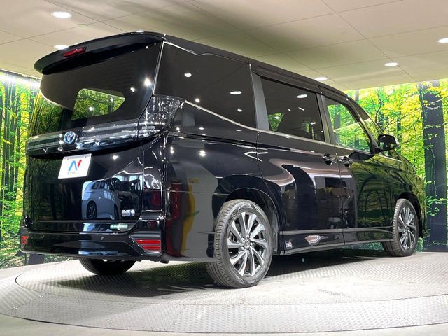 TOYOTA VOXY HYBRID 2023 Image 31