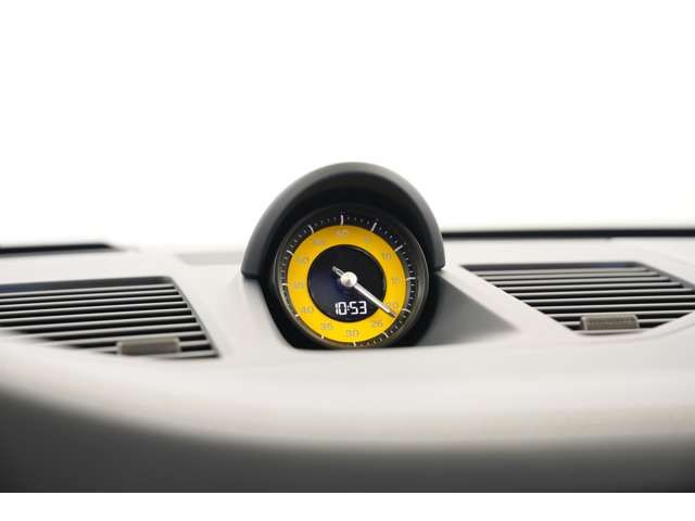 PORSCHE 911 2025 Image 31