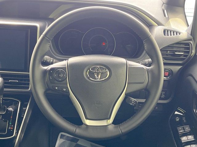 TOYOTA VOXY 2019 Image 31