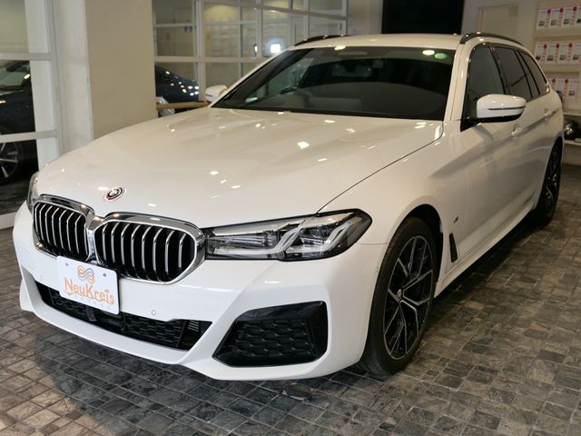 BMW 5SERIES TOURING 2022 Image 31