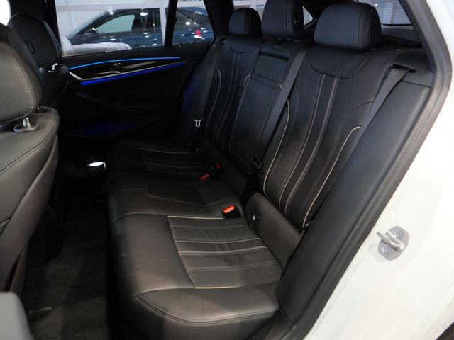 BMW 5SERIES TOURING 2022 Image 31