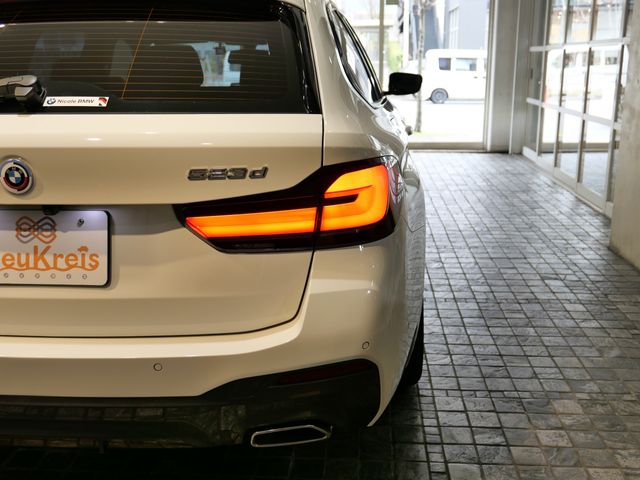 BMW 5SERIES TOURING 2022 Image 31