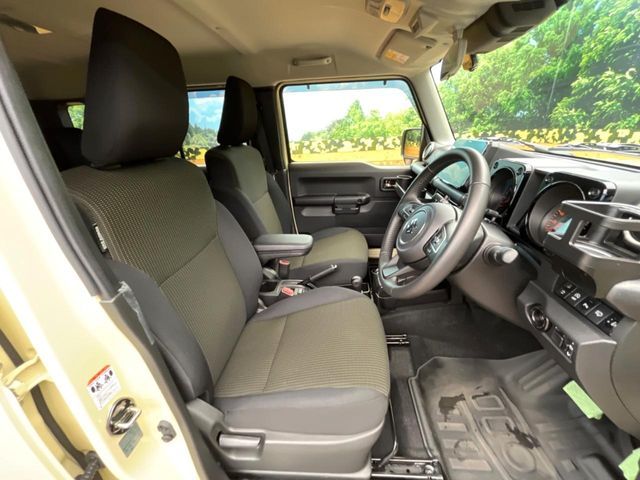 SUZUKI JIMNY NOMADE 2025 Image 31