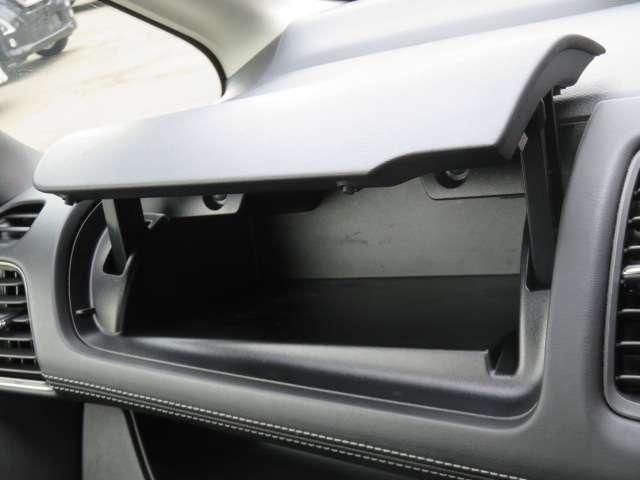 NISSAN SERENA  S-HYBRID 4WD 2018 Image 31