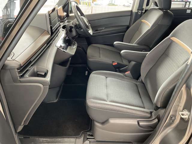 NISSAN SERENA  WG 4WD 2024 Image 31