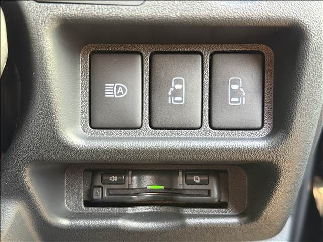 TOYOTA HIACE VAN 2WD 2024 Image 31