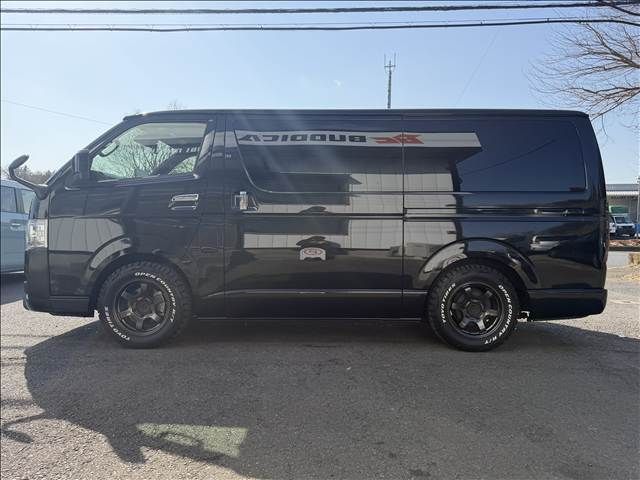 TOYOTA HIACE VAN 2WD 2024 Image 31