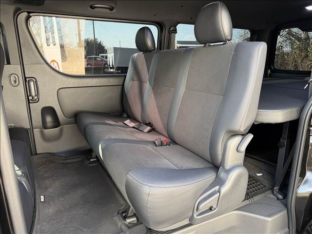 TOYOTA HIACE VAN 2WD 2024 Image 31