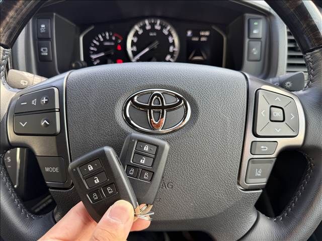 TOYOTA HIACE VAN 2WD 2024 Image 31