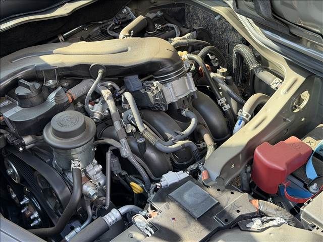 TOYOTA HIACE VAN 2WD 2024 Image 31