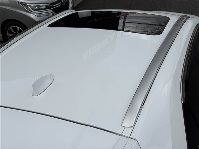 TOYOTA LEXUS UX250H 2020 Image 31