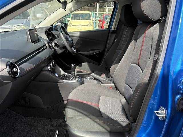 MAZDA DEMIO 2015 Image 31