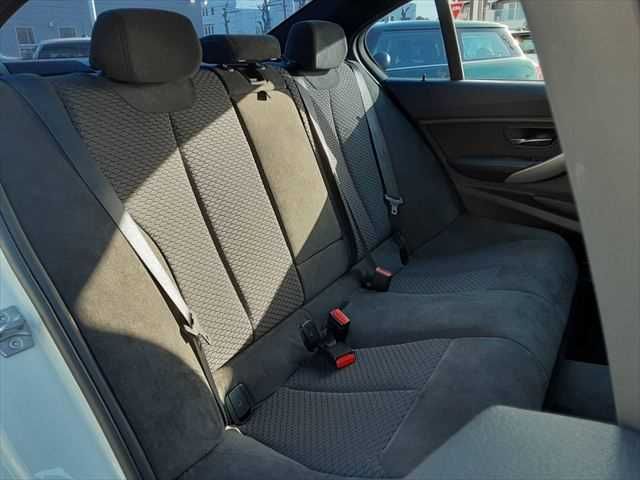 BMW 3SERIES SEDAN 2013 Image 31