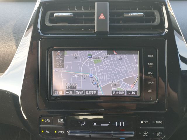 TOYOTA PRIUS 2016 Image 31