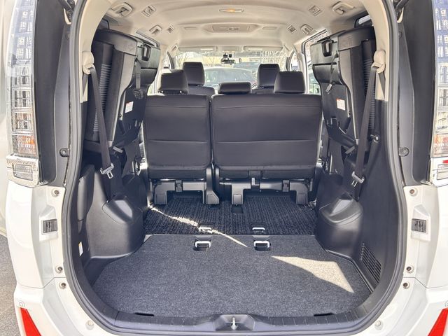 TOYOTA VOXY 2015 Image 31