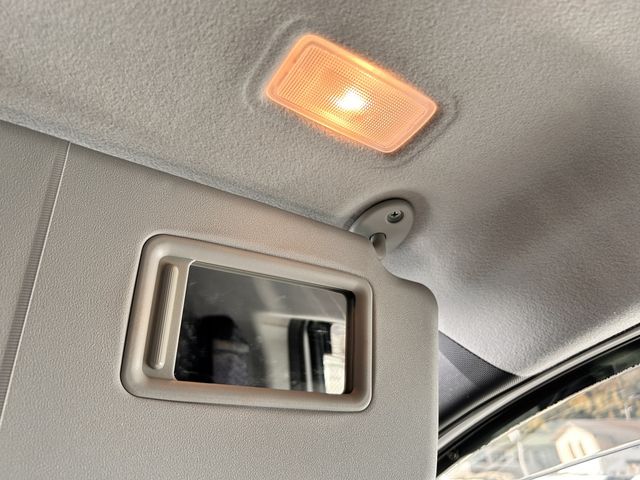 TOYOTA VOXY 2015 Image 31