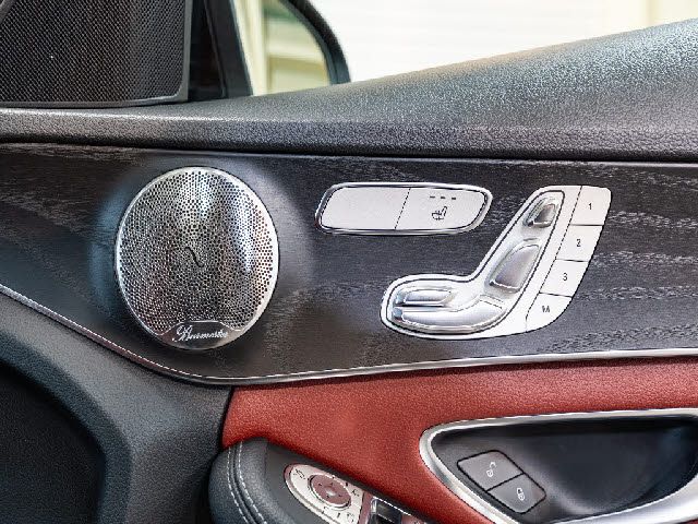 MERCEDES BENZ C CLAS 2018 Image 31