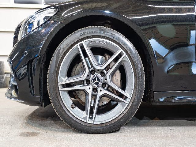 MERCEDES BENZ C CLAS 2018 Image 31